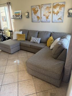 Beautiful Sectional Couch From Ashley Furniture With Double Chaise… LIKE NEW!!