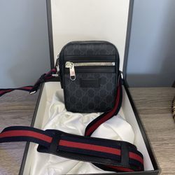 Gucci GG Black messenger bag
