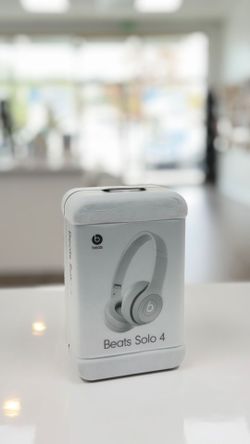 Beats Solo 4 Brand New - 1 Year Warranty
