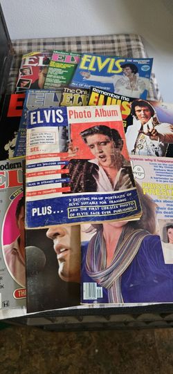 Lot Of 16 Elvis Magazines 