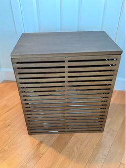 Crate & Barrel Dixon Bamboo Laundry Hamper - Excellent Condition