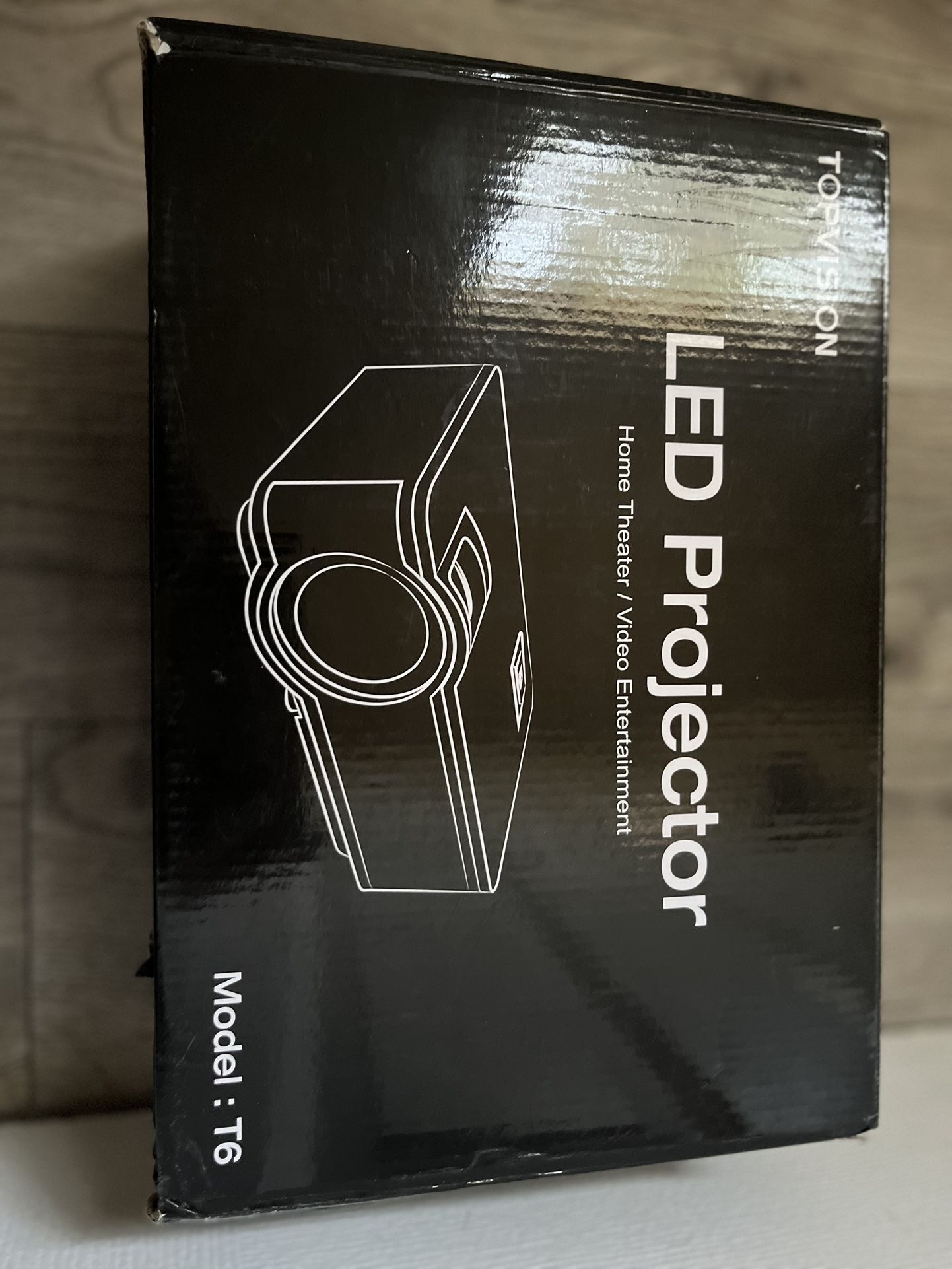 LED MOVIE SCREEN PROJECTOR