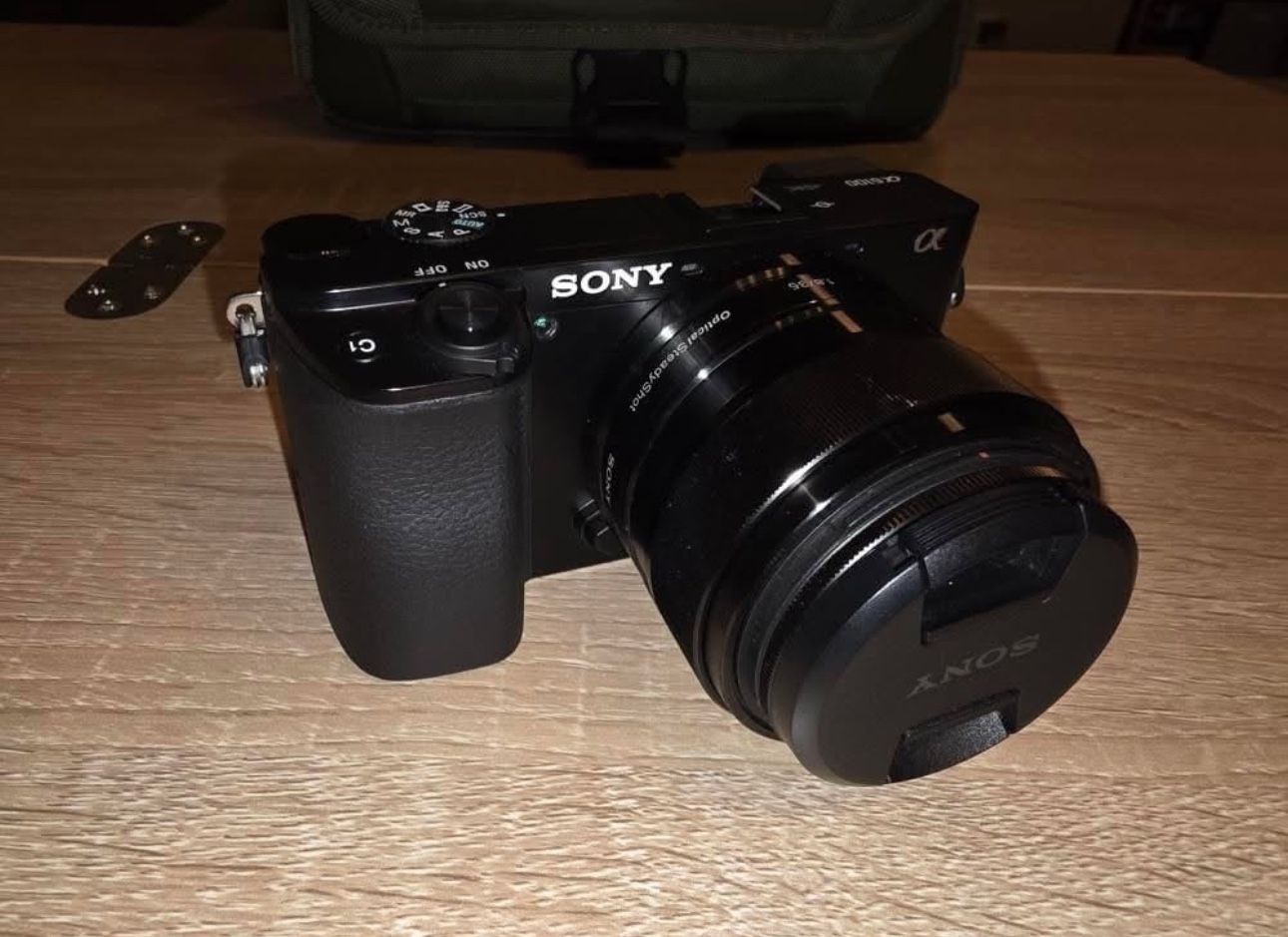 Sony A6100 Camera Kit With Box