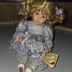 DanDee Collectors Porcelain Doll