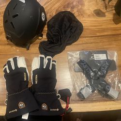 Snow gear (Ski/Snowboard)
