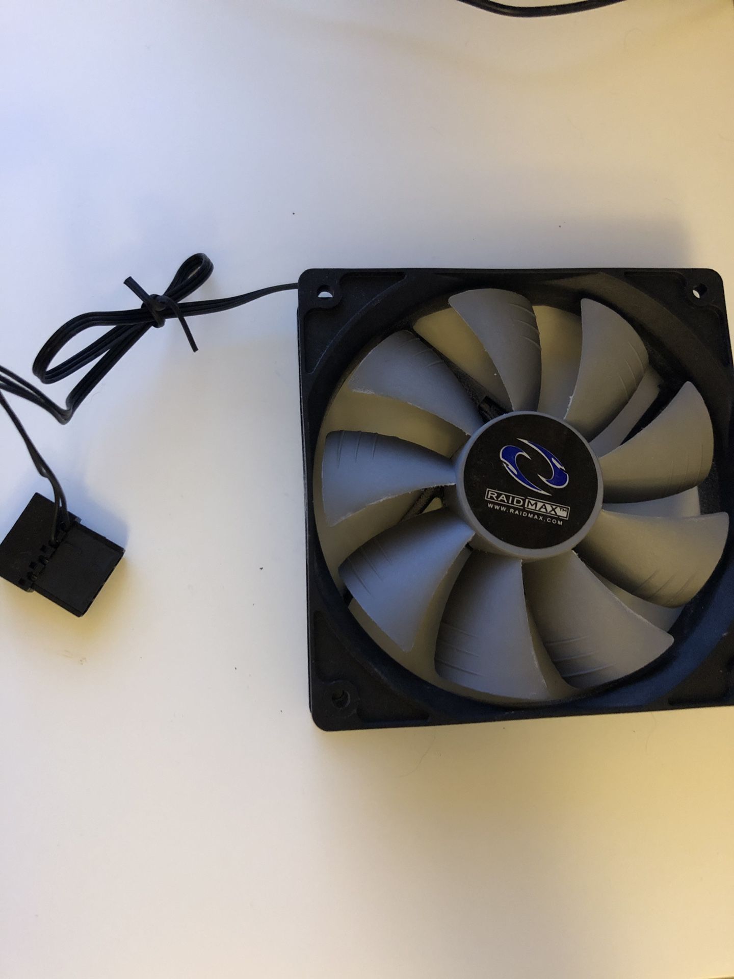 RaidMax Cooling Fan