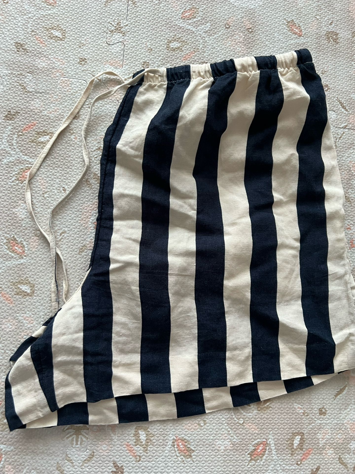 H&M Women’s Shorts Medium