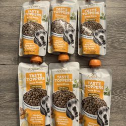 Applaws Taste Toppers, Bone Broth for Dogs, Grain-Free, Limited Ingredient, Chicken Bone Broth with Turmeric & Parsley (6 x 7.1oz Pouches)