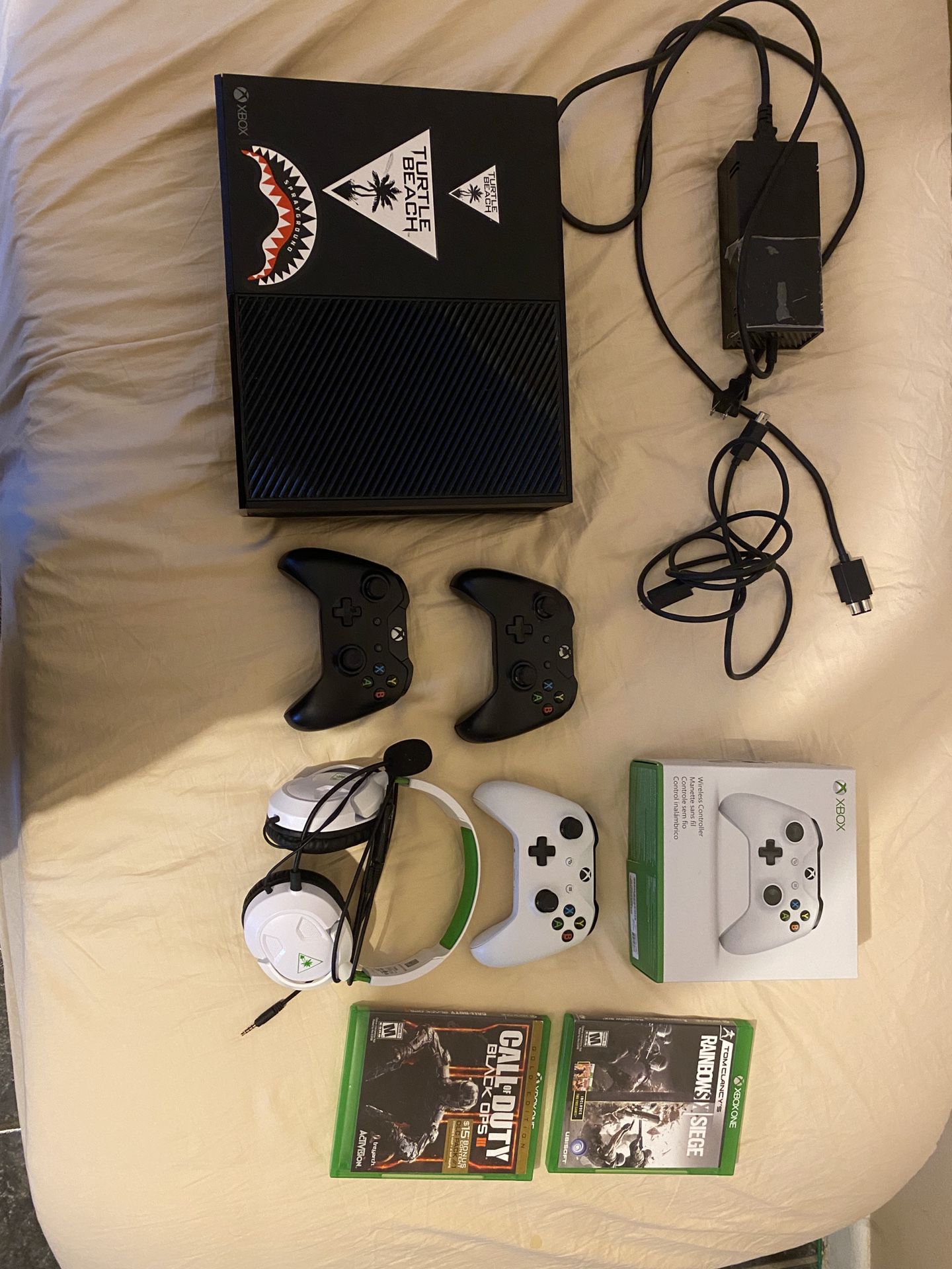 Xbox One 500 GB with additional items