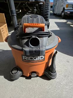 Ridgid shop vac with blower combo