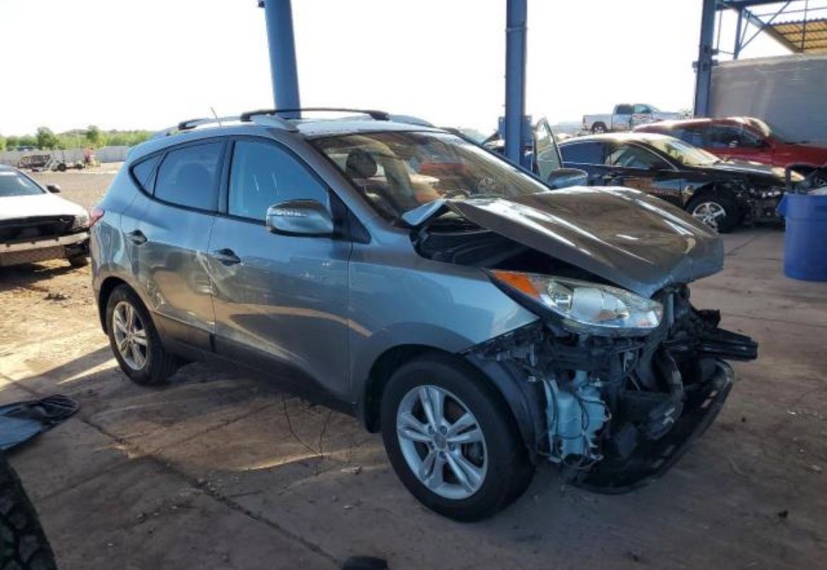 2013 Hyundai Tucson 2.4 parts