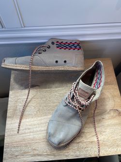 Toms