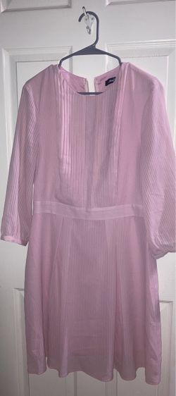 Women’s pink dress