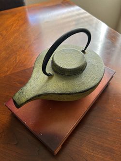 Tea kettle