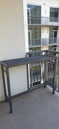 Outdoor table