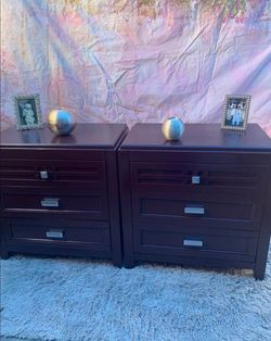 Two big wooden nightstands modern style set has been refurbished are in excellent condition colors konan gloss and chrome