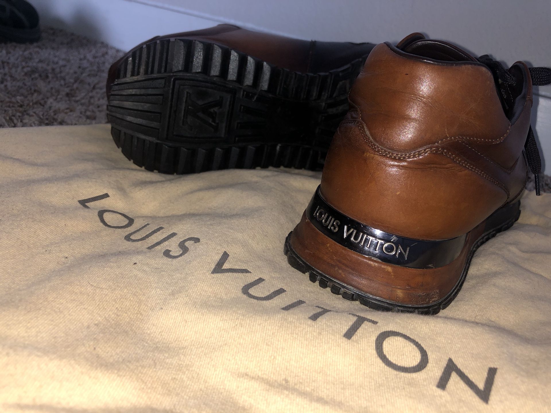 Louis Vuitton Rivoli Monogram Eclipse Reverse High Top Sneakers Shoes Sz  10.5 for Sale in Scottsdale, AZ - OfferUp