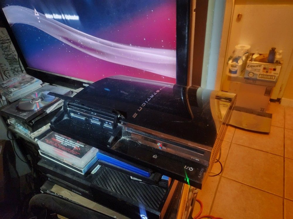 Sony PS3 Fat "Backwards Compatible Model " Cech-E01 MG " Does not Read Disc