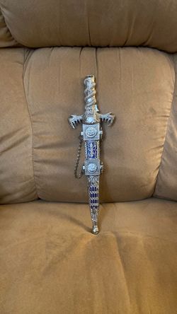 Decorative Medieval Dagger with Sheath