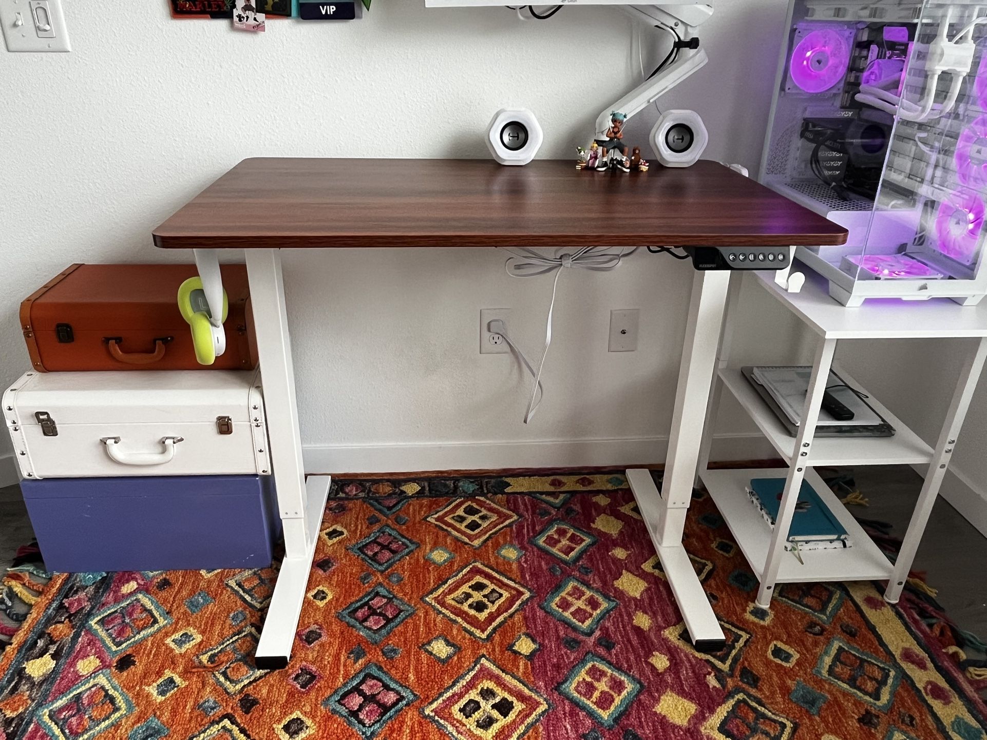 Standing Desk 40in + Office Chair