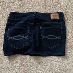 Abercrombie Skirt ... Brand New, Never Worn .
