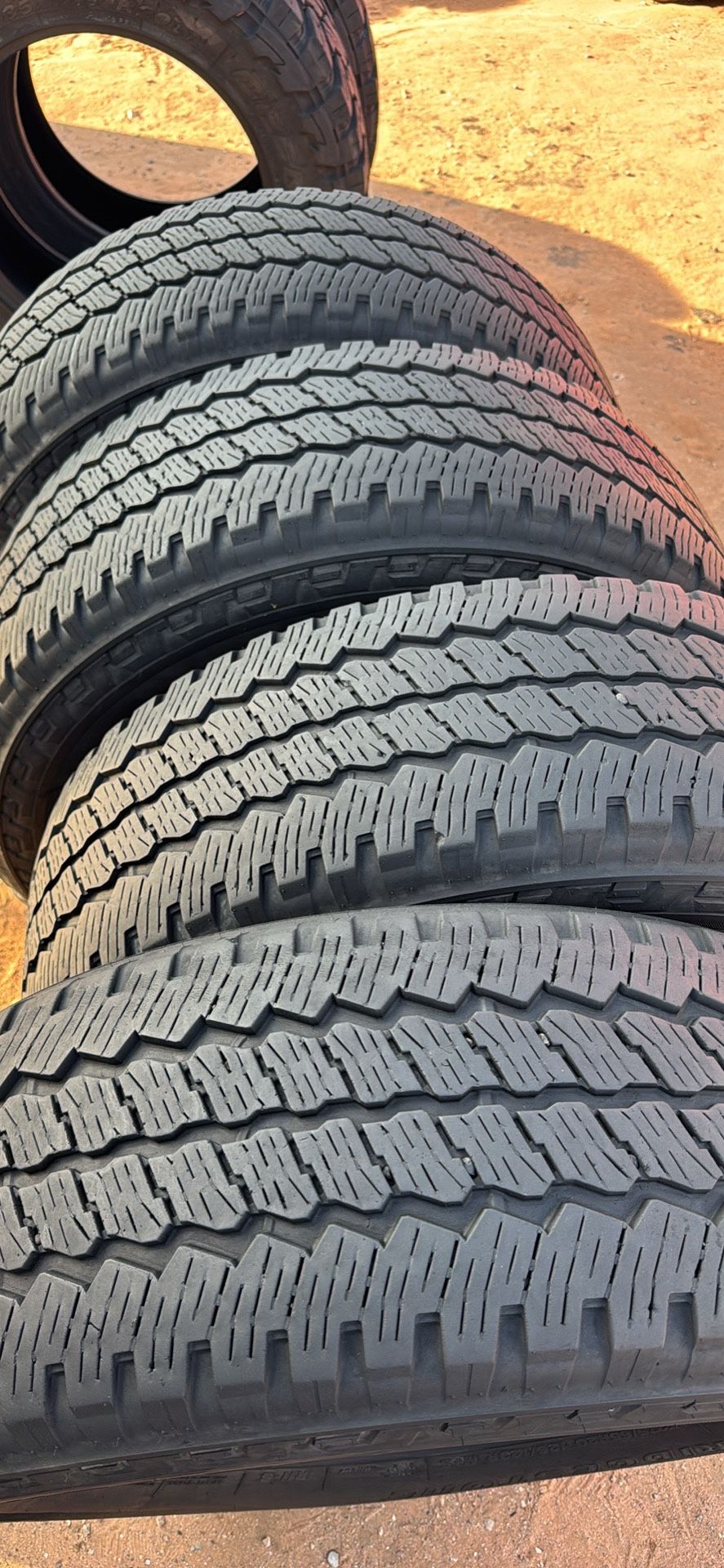 275 65 20 Bridgestone