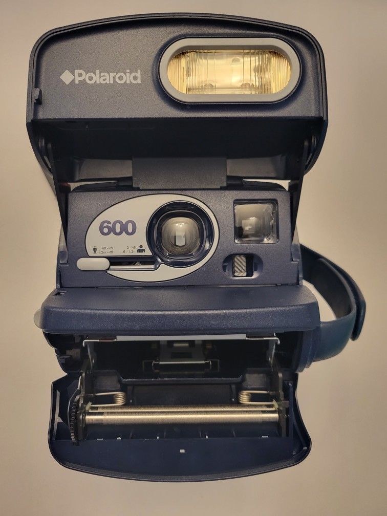 Polaroid 600