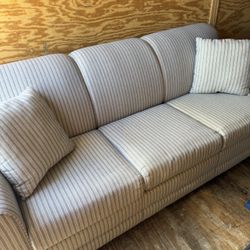 Queen Size Sleeper Sofa With 5 Inch Mattress