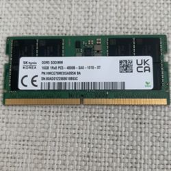 SK Hynix 16GB DDR5 SODIMM laptop memory module