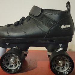 Roller Skates Set – Size 4 Men Chicago Bullet + Safety Gear – Like New!