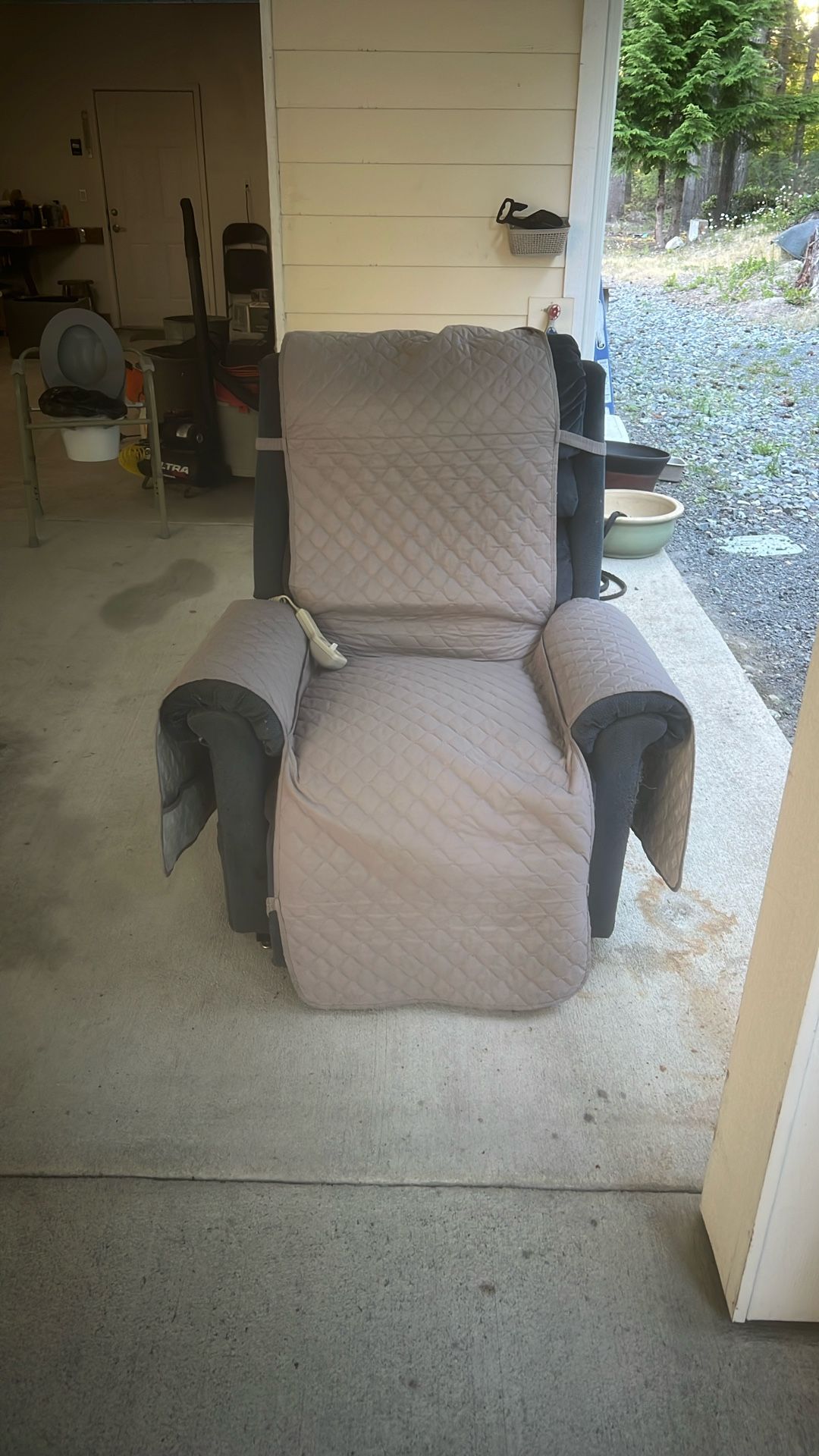Lift Recliner