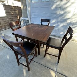 Dining Table & 4 chairs