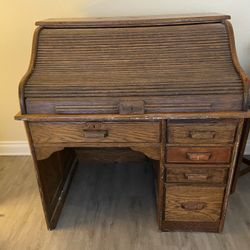 Antique Roll top Desk $100