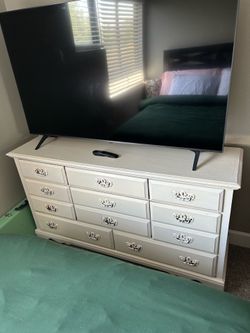 White Wood Dresser