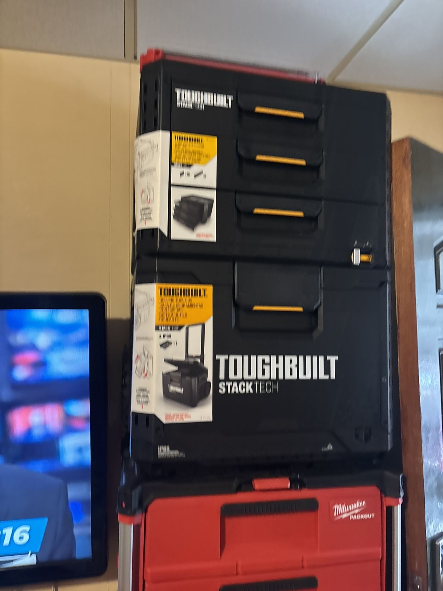 brand New Tough built stack tech 3 piece wheel box drawers and tool box 215