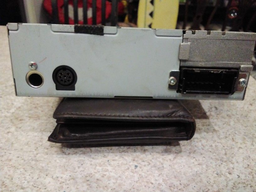 Hyundai H-265yfl Radio And Cd Player