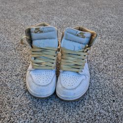 Air Jordan 1 Retro High Og Whit And Gold