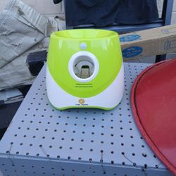 Luna Puppy Ball Launcher- Works (NO Balls)