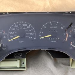 1(contact info removed) 1997 Chevy S10 Blazer GMC Jimmy Sonoma Instrument Gauge Cluster 