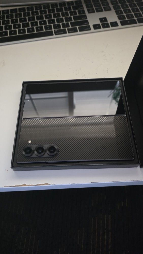 Samsung Galaxy Z Fold 6