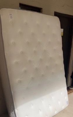 Queen mattress