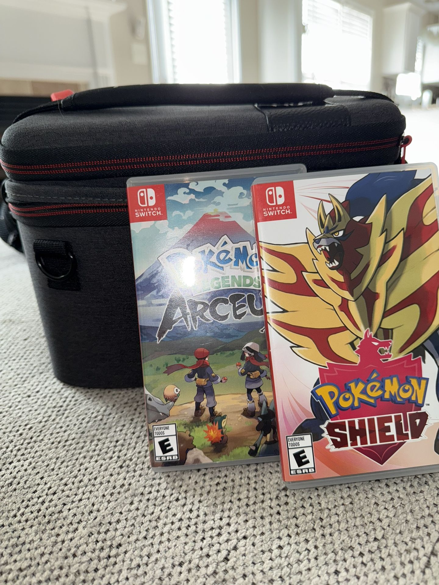 Pokémon Arceus & Pokémon Shield (NINTENDO SWITCH) 