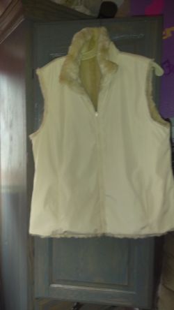 Dressy fur vest