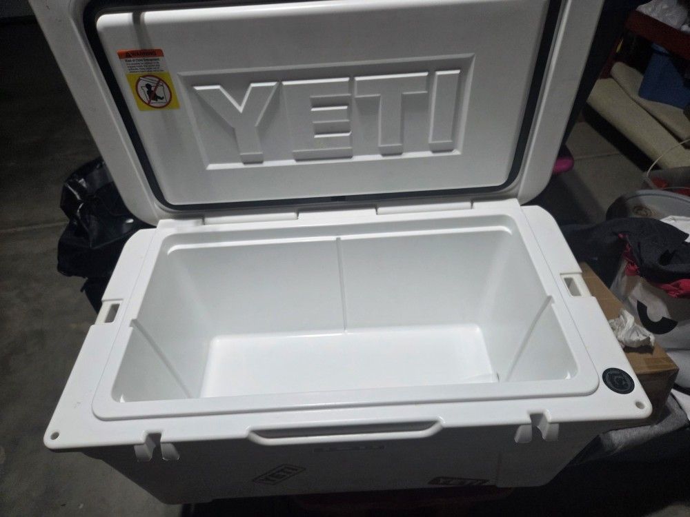 Yeti 65 Cooler