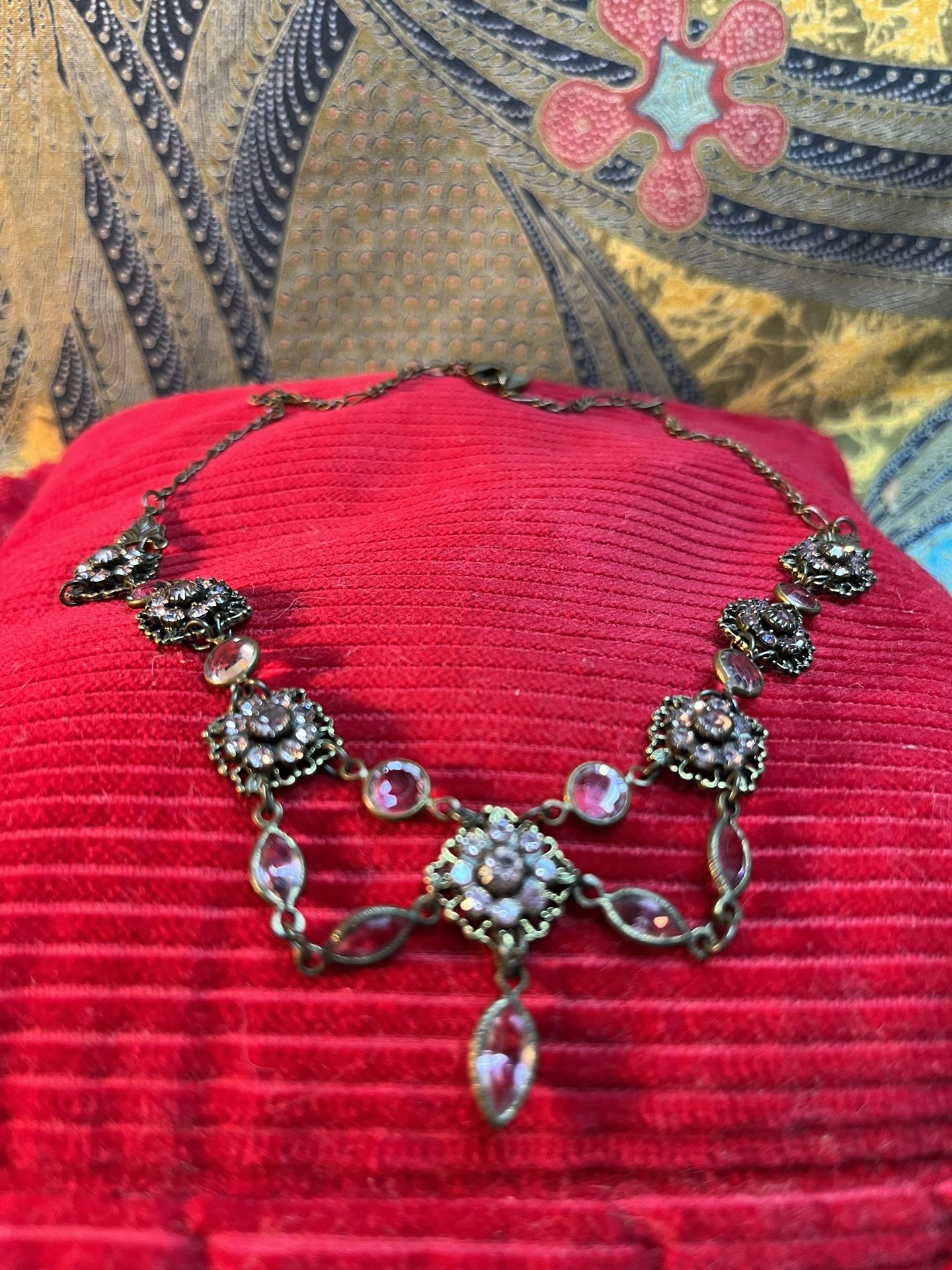 Necklace/Chocker