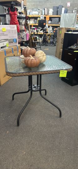 Outdoor Table 28 X 28 