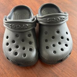 BLACK CROCS FOR TODDLERS