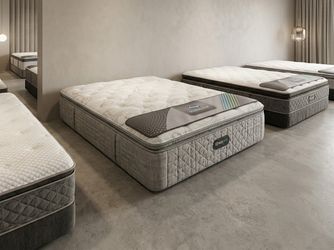 Queen Pillow Top Mattress Set