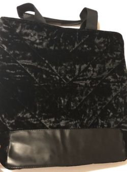 VICTORIA’s SECRET LIMITED EDITION TOTE BAG