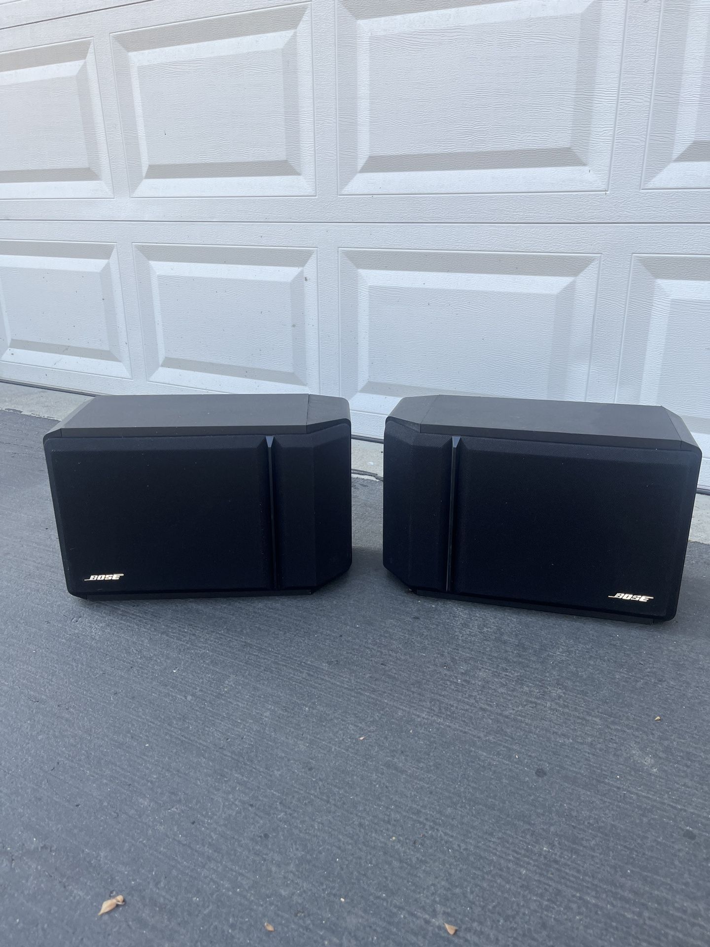 Bose Bookshelf Speakers
